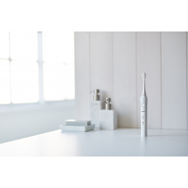 Panasonic Toothbrush EW-DL83 Rechargeable, For adults, Operating time 60 min, Number of brush heads included 3, Number of teeth 