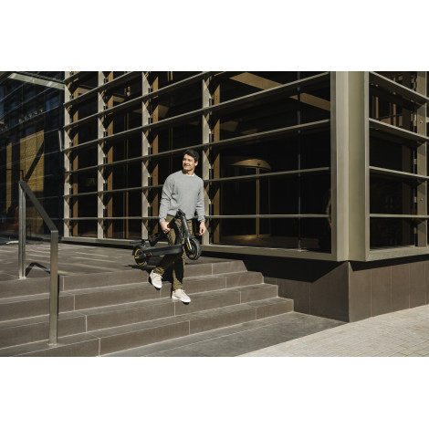 Ninebot by Segway Kickscooter MAX G2 E, Black Segway Kickscooter MAX G2 E Up to 25 km/h 10 " Black