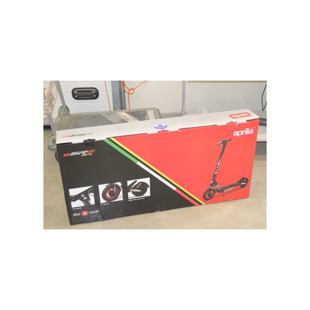 SALE OUT. Aprilia Electric Scooter E-SR2 EVO, Black/Red | Aprilia | E-SR2 EVO | Electric Scooter | 500 W | 25 km/h | 10 " | Blac