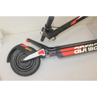 SALE OUT. Aprilia Electric Scooter E-SR2 EVO, Black/Red | Aprilia | E-SR2 EVO | Electric Scooter | 500 W | 25 km/h | 10 " | Blac