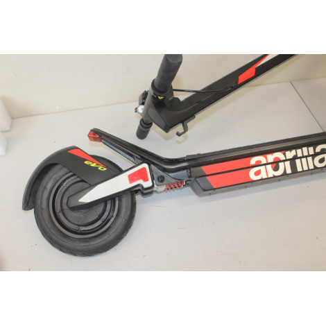 SALE OUT. Aprilia Electric Scooter E-SR2 EVO, Black/Red | Aprilia | E-SR2 EVO | Electric Scooter | 500 W | 25 km/h | 10 " | Blac