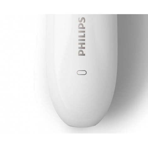 Philips | Cordless Shaver | BRL136/00 Series 6000 | Operating time (max) 40 min | Wet & Dry | NiMH | White/Purple
