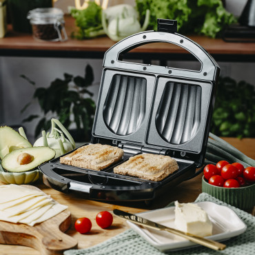 Sandwich Maker | AD 3069 | 750 W | Number of plates 1 | Black