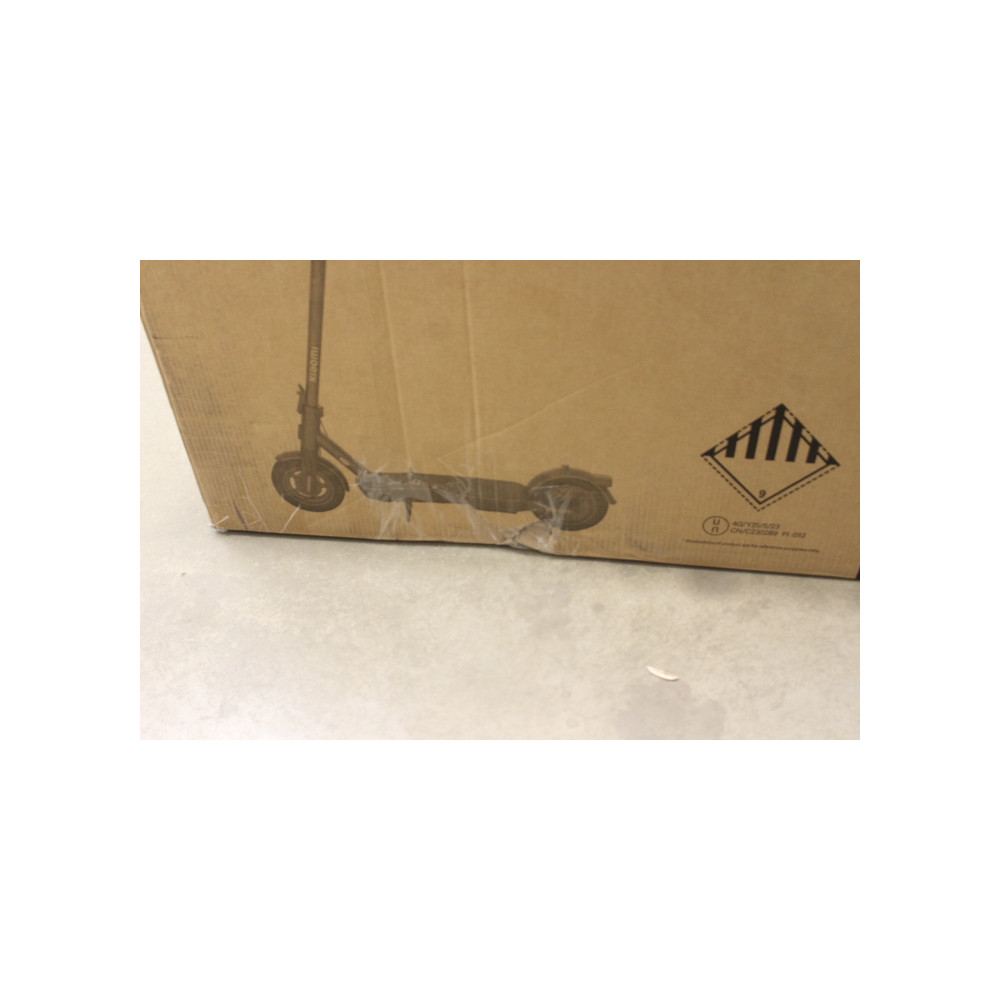 SALE OUT. | Xiaomi Electric Scooter 4 Pro (2nd Gen) | 400 W | 25 km/h | 10 " | DAMAGED PACKAGING 22 month(s)