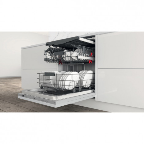 Dishwasher | WIC 3C26 F | Built-in | Width 59.8 cm | Number of place settings 14 | Number of programs 8 | Energy efficiency clas