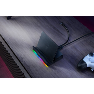 Razer | Handheld Dock Chroma - USB Type C 6-in-1 Docking Station