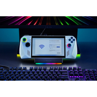 Razer | Handheld Dock Chroma - USB Type C 6-in-1 Docking Station