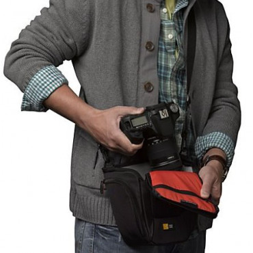 Case Logic | DCB-306 SLR Camera Bag | Black | * Designed to fit an SLR camera with standard zoom lens attached * Internal zipper