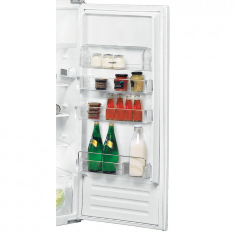 Whirlpool Refrigerator | ARG 7342 | Energy efficiency class E | Built-in | Larder | Height 122 cm | Fridge net capacity 171 L | 