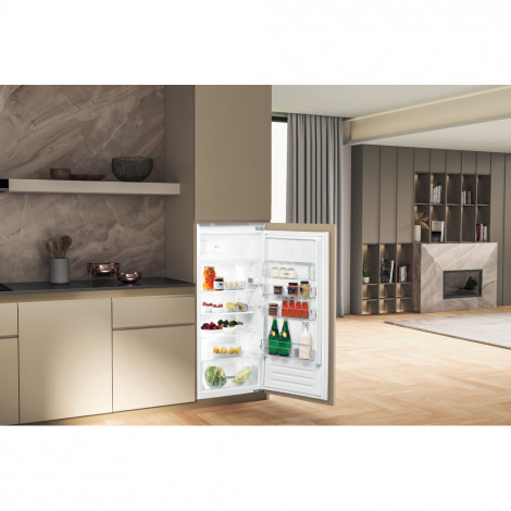 Whirlpool Refrigerator | ARG 7342 | Energy efficiency class E | Built-in | Larder | Height 122 cm | Fridge net capacity 171 L | 