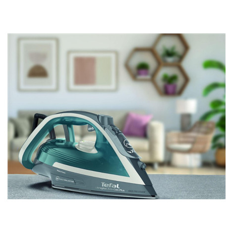 TEFAL | Steam Iron | Ultragliss Plus FV6842 | Steam Iron | 2800 W | Continuous steam 50 g/min | Steam boost performance 260 g/mi