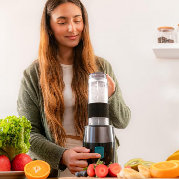 Cecotec Power Titanium 900 ProGo blender