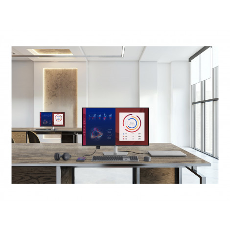 Dell P3225DE | 32 " | IPS | 100 Hz | 5 ms | 2560 x 1440 pixels | 350 cd/m | HDMI ports quantity 1