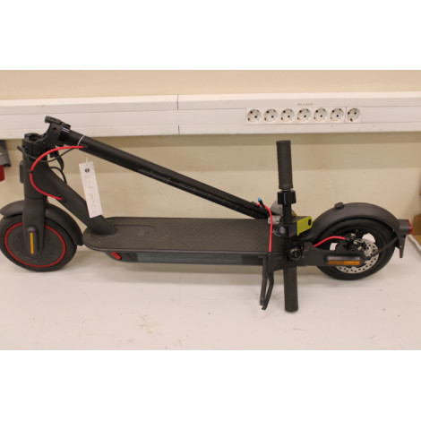 SALE OUT. Xiaomi Mi Electric Scooter Pro 2 (Black) | Xiaomi Mi Electric Scooter Pro 2 | 600 W | 25 km/h | 3 month(s) | Black | U