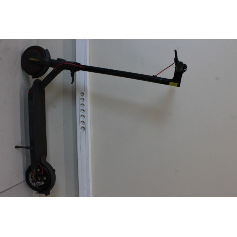 SALE OUT. Xiaomi Mi Electric Scooter Pro 2 (Black) | Xiaomi Mi Electric Scooter Pro 2 | 600 W | 25 km/h | 3 month(s) | Black | D