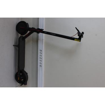 SALE OUT. Xiaomi Electric Scooter 4 Lite EU | Xiaomi Electric Scooter 4 Lite EU | 300 W | 25 km/h | 8.5 " | 3 month(s) | Black |