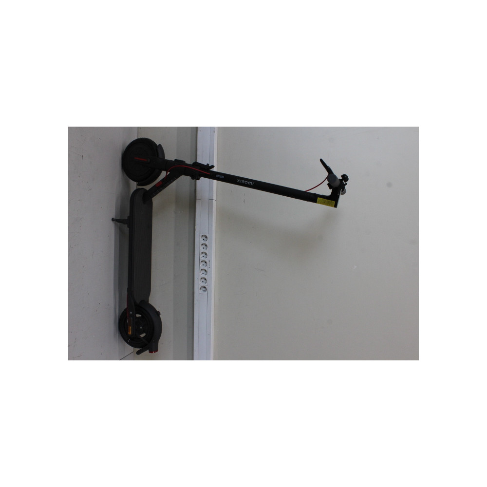 SALE OUT. Xiaomi Electric Scooter 4 Lite EU | Xiaomi Electric Scooter 4 Lite EU | 300 W | 25 km/h | 8.5 " | 3 month(s) | Black |