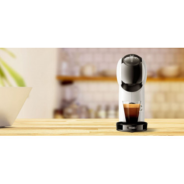 Delonghi Coffee Maker | EDG226.W Dolce Gusto Genio S | Pump pressure 15 bar | Capsule | 1600 W | White