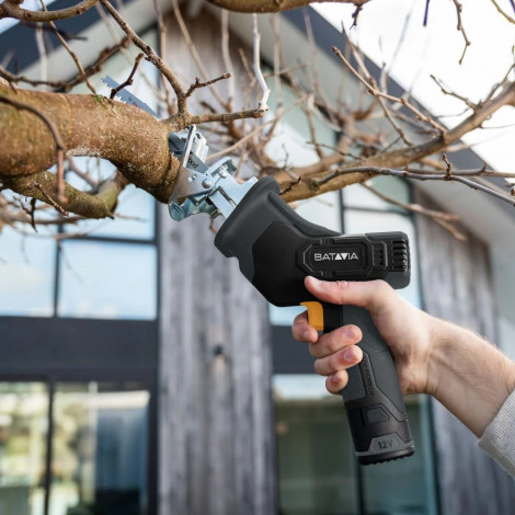 12V Cordless Reciprocating Saw - Fixxpack 2.0 Set (incl. 2.0Ah Battery & USB-C charging Cable)