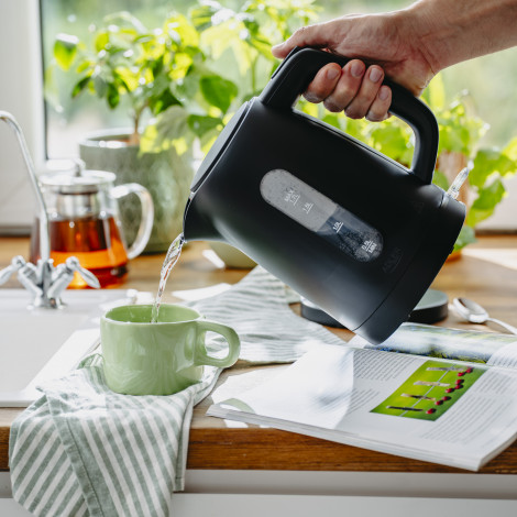 Adler Kettle | AD 1379b | Electric | 2200 W | 1.7 L | Polypropylene | 360 rotational base | Black