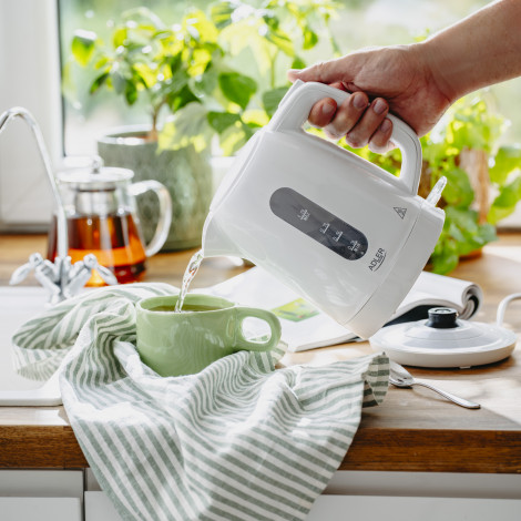 Adler Kettle | AD 1380w | Electric | 2200 W | 1 L | Polypropylene | 360 rotational base | White