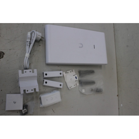 SALE OUT. Ubiquiti U6-Mesh-Pro Access Point WiFi 6 AP | Ubiquiti Access Point | U6-Mesh-Pro | 2.4 GHz, 5 GHz | 10/100/1000 Mbit/