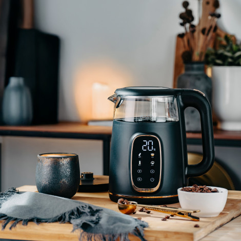 Adler Kettle with LED Display | AD 1305 | Electric | 2200 W | 1.7 L | Plastic | 360 rotational base | Black/Gold