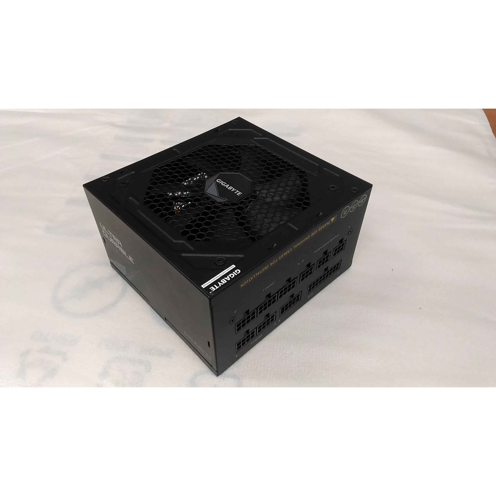 SALE OUT. Gigabyte PSU | GP-UD1000GM | USED, REFURBISHED, MISSING MANUALS AND SOME CABLES (PCI-E, SATA, PERIPHERAL) | 1000 W