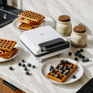 Mesko Waffle Maker | MS 3091 | 1800 W | Number of pastry 2 | Belgium | White
