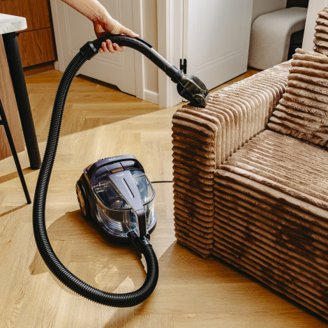 Adler Cyclone Vacuum Cleaner | AD 7076 | Bagless | Power 3000 W | Dust capacity 3.5 L | Violet