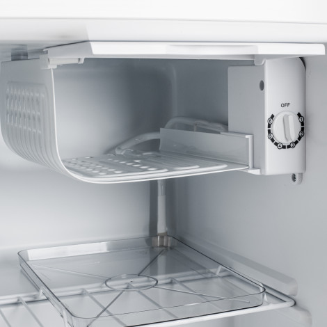 Adler Refrigerator | AD 8096 | Energy efficiency class E | Free standing | Larder | Height 51 cm | Fridge net capacity 45 L | 39