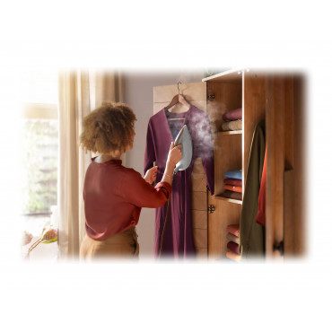 Philips | Iron | PerfectCare 7000 Series PSG7040/10 | 2100 W | 8 bar | Auto power off | Water tank capacity 1800 ml | Calc-clean