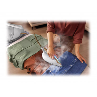 Philips | Iron | PerfectCare 7000 Series PSG7040/10 | 2100 W | 8 bar | Auto power off | Water tank capacity 1800 ml | Calc-clean