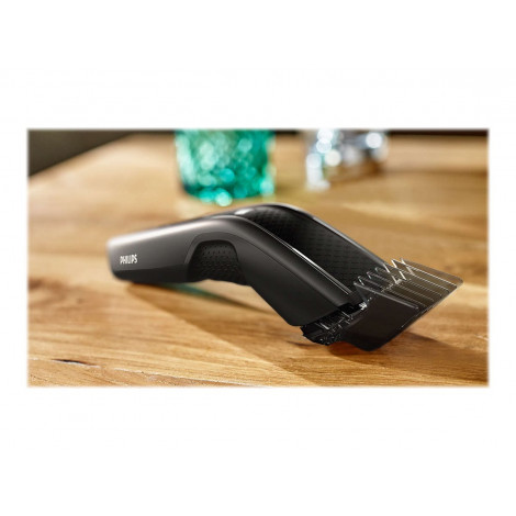 Philips | Series 5000 Beard and Hair Trimmer | HC5632/15 | Cordless or corded | Number of length steps 28 | Step precise 1 mm | 
