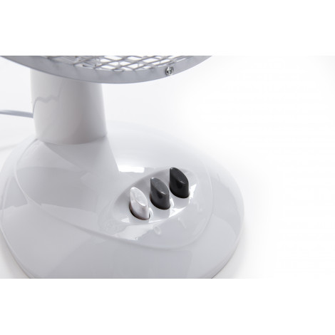 Adler | AD 7302 | Desk Fan | White | Diameter 23 cm | Number of speeds 2 | Oscillation | 22 W