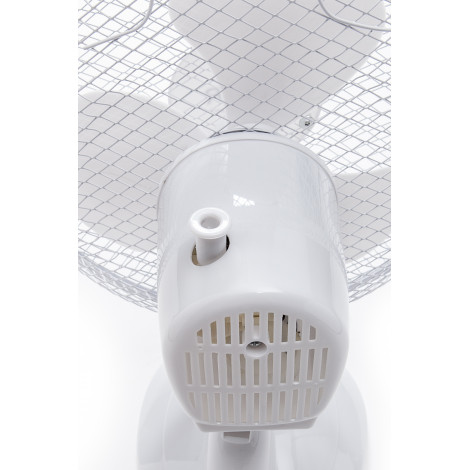 Adler | AD 7302 | Desk Fan | White | Diameter 23 cm | Number of speeds 2 | Oscillation | 22 W