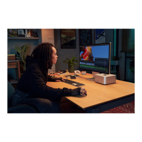 Apple | Studio Display, Nano-Texture Glass | 27 " | 5K | 16:9 | 60 Hz | 5120 x 2880 pixels | 600 cd/m | Silver