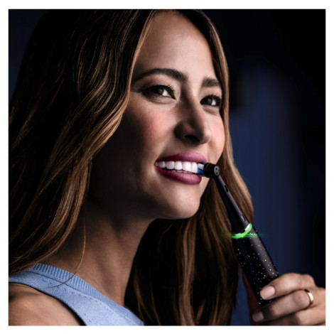 Oral-B Electric Toothbrush | iO10 Series | Rechargeable | For adults | Number of brush heads included 1 | Number of teeth brushi