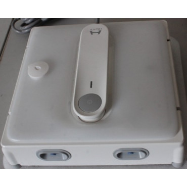 SALE OUT. | HUTT | Windows Cleaning Robot | W9 | Corded | 3800 Pa | White | USED AND DIRTY ITEM