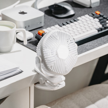 Adler Rechargeable fan with clip | AD 7335 | Table Fan | 6 W | Diameter 12.7 cm | Number of speeds 3 | Oscillation | White