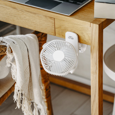 Adler Rechargeable fan with clip | AD 7335 | Table Fan | 6 W | Diameter 12.7 cm | Number of speeds 3 | Oscillation | White
