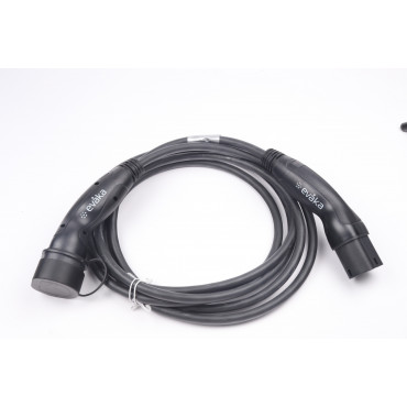 Evaka EV Charging Cable Type 2-Type 2, 22 kW, 32 A, 5 x 6 mm2, 1 x 0.5 mm2, 5 m | ITGAM3871 | Black