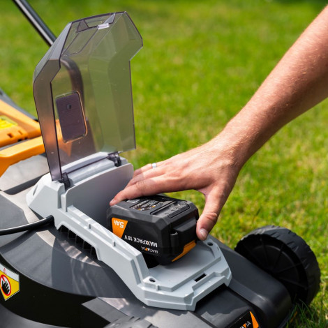 Batavia B.V. 18V Cordless Lawn Mower, 32 cm, Without battery and charger | Mowing Area 200 m