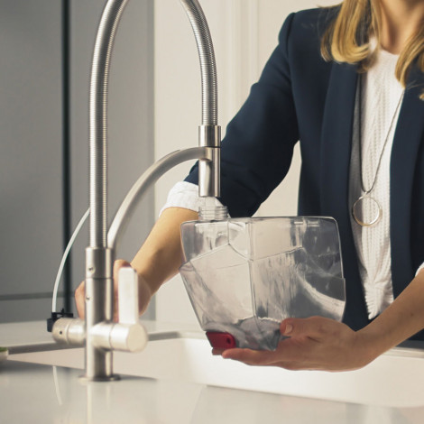 Bissell | Spot Cleaner | SpotClean Pro | Corded operating | Washing function | 750 W | Red/Titanium | 24 month(s)