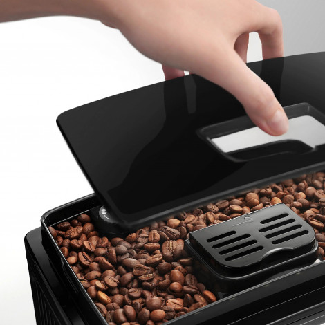 Delonghi | Coffee Maker | ECAM22.115.B Magnifica S | Pump pressure 15 bar | Built-in milk frother | Automatic | 1450 W | Black