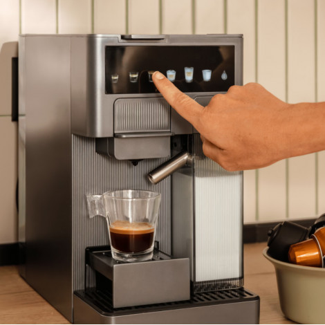Cecotec Coffee machine | FreeStyle Latte T | Pump pressure 20 bar | Built-in milk frother | Automatic | Grey | 1350 W