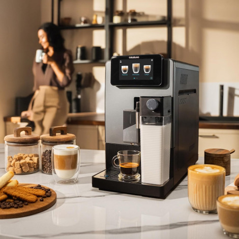 Cecotec Coffee machine | Cremmaet Latte Jar | Pump pressure 19 bar | Automatic | Built-in milk frother | Black/Silver | 1500 W