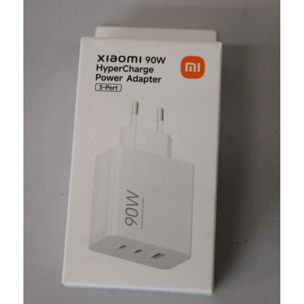 SALE OUT. Xiaomi 90W HyperCharge Power Adapter (3-Port), EU | DEMO