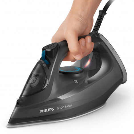 Philips Steam iron | DST3041/80 3000 series | Steam Iron | 2600 W | Continuous steam 40 g/min | Water tank capacity 300 ml | Bla