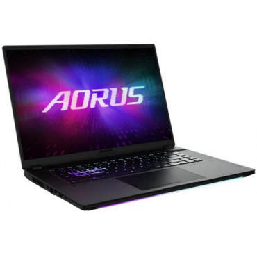Gigabyte AORUS MASTER 16...